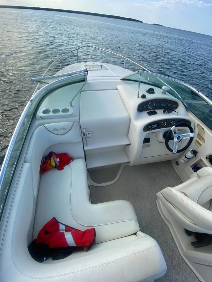 Sea Ray Sundancer 240 (2006) 3
